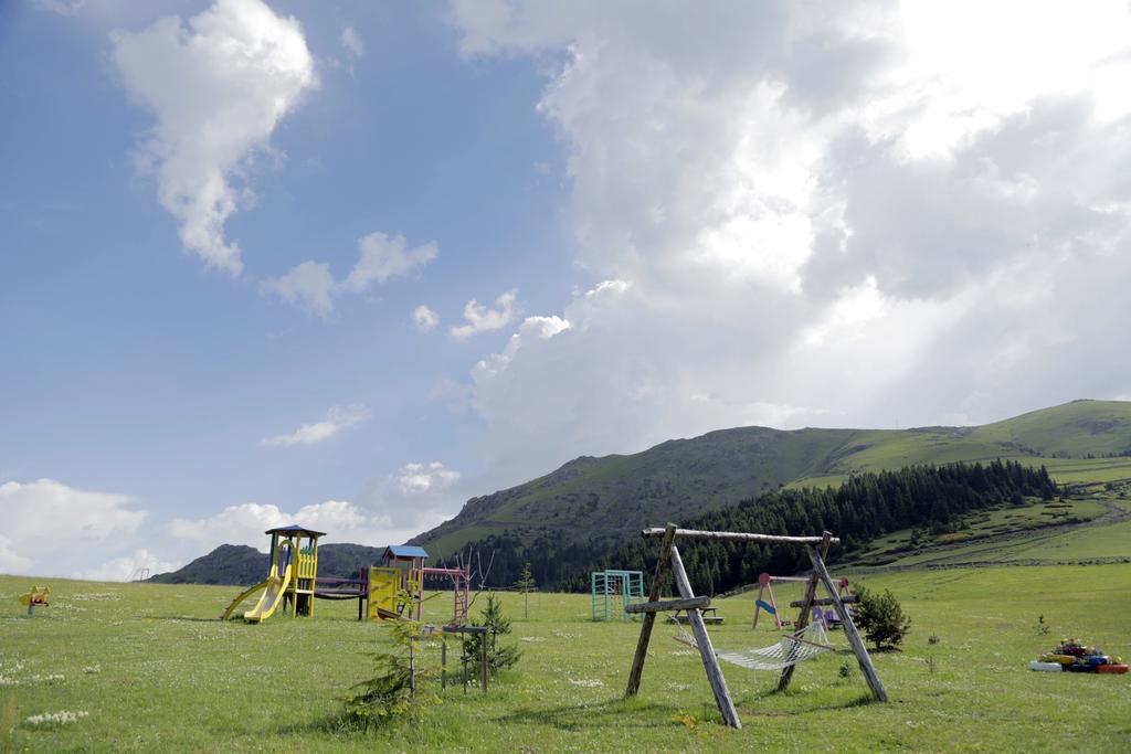 Kuembet Dag Evi Vila Exterior foto